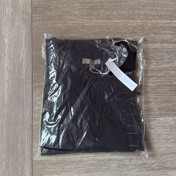 LILLA P TIE FRONT SPLIT NECK TEE IN BLACK XL NWT in packaging - Picture 4 of 5